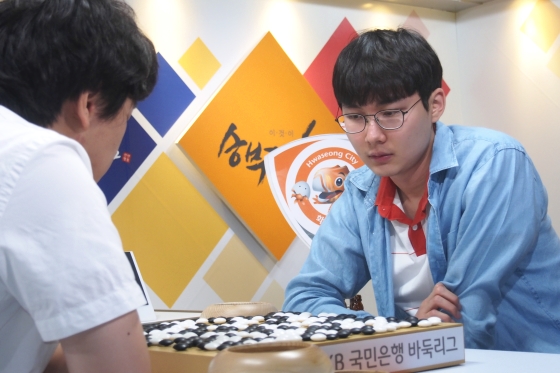 박정환, 역전 투혼...최하위 화성시, 선두 포스코 잡았다    